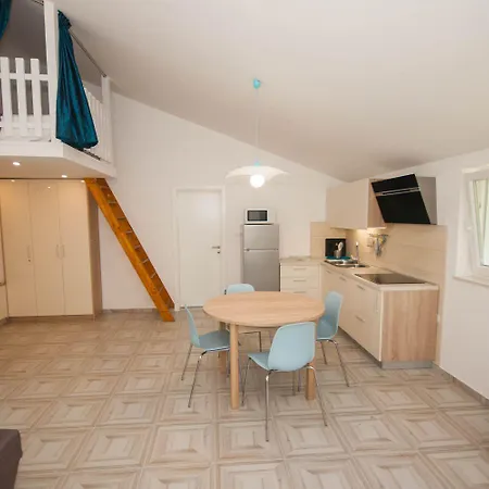 250 Meter Zum 2 Km Langen Strand