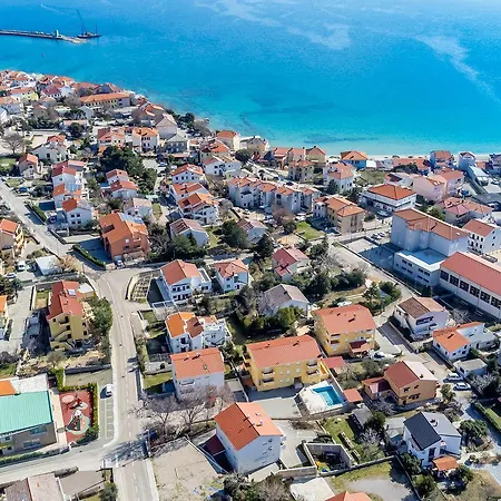 250 Meter Zum 2 Km Langen Strand